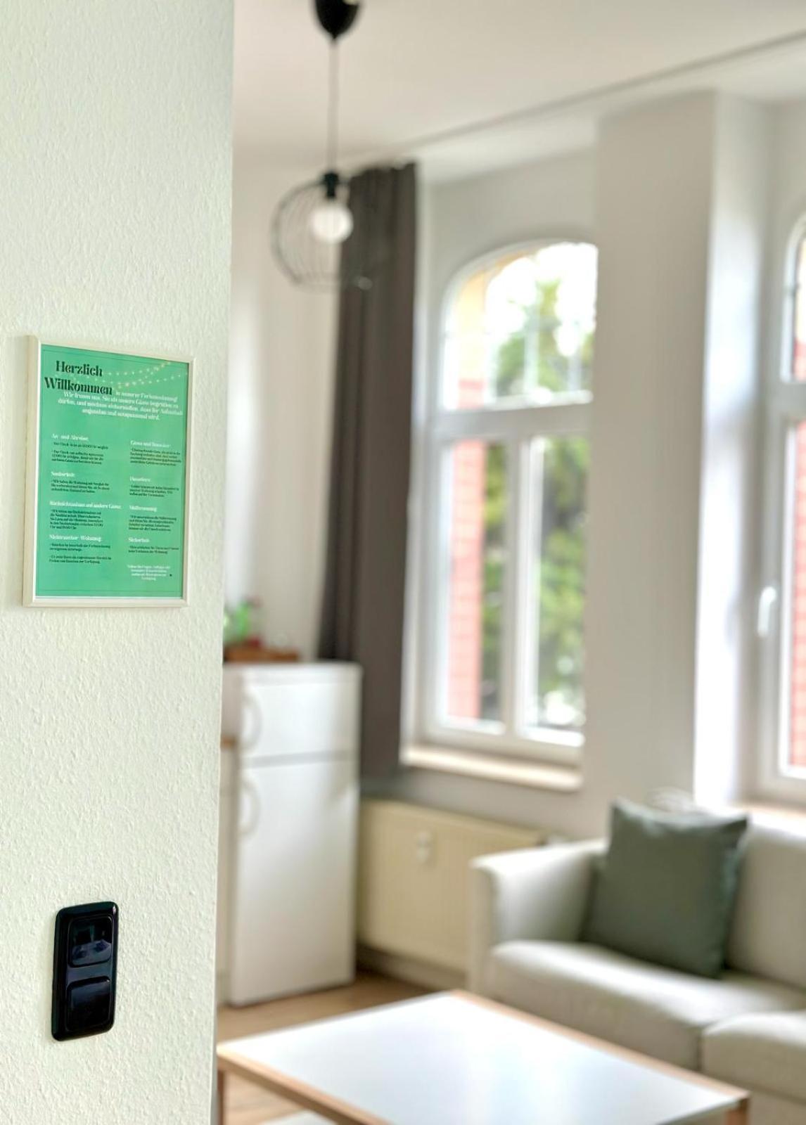 Raha Apartments - Charmantes Studio-Apartment - Hbf - Gratis Parkplatz Erfurt Dış mekan fotoğraf