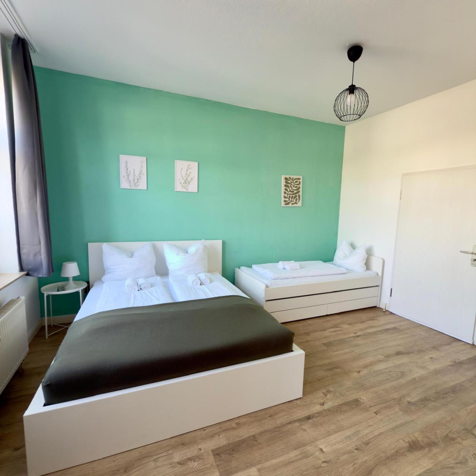 Raha Apartments - Charmantes Studio-Apartment - Hbf - Gratis Parkplatz Erfurt Dış mekan fotoğraf