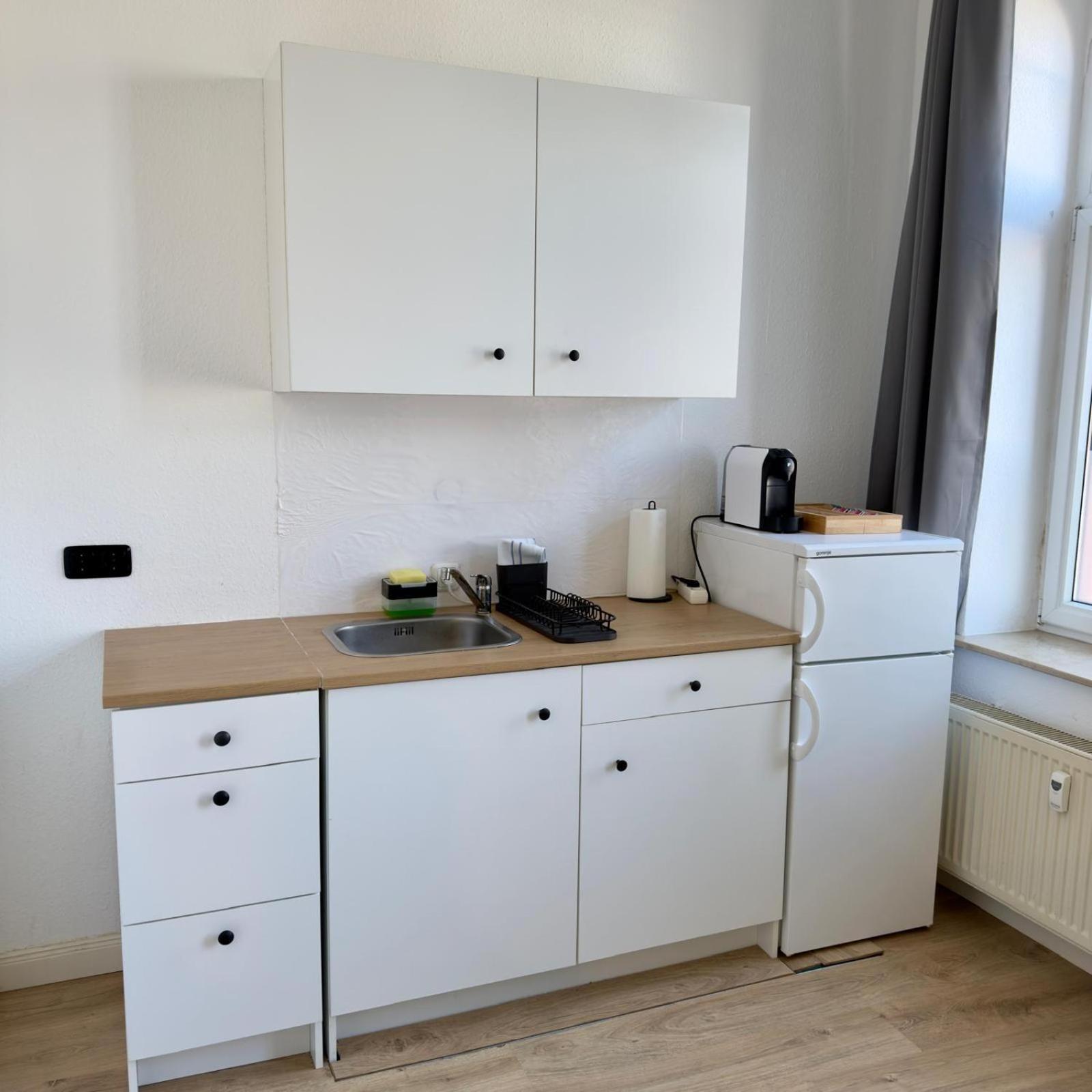 Raha Apartments - Charmantes Studio-Apartment - Hbf - Gratis Parkplatz Erfurt Dış mekan fotoğraf